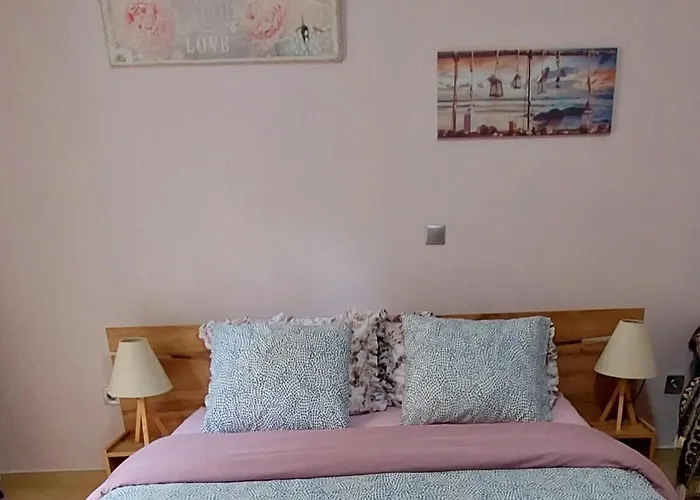 Elpida\'S House